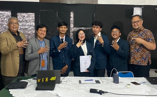 Mahasiswa FTV Lulus Sidang TA