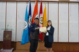 Hosana mahasiswa FTV peraih Bea Siswa 77 juta